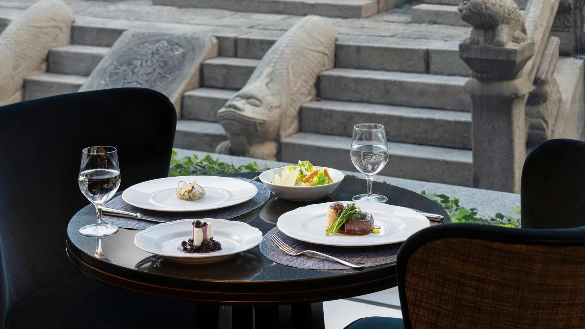 *****  Westin Josun Seoul Hotel Южная Корея